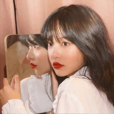 左撇子女孩